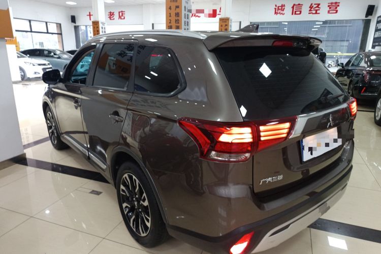 Used Mitsubishi Outlander 2019 2.0L Two-Wheel Drive Comfort Edition 5 Seats China V Standard
