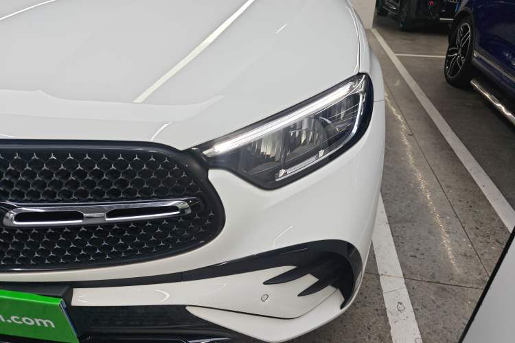 Used Mercedes-Benz GLC Coupe 2024 GLC 260 4MATIC Coupe SUV
