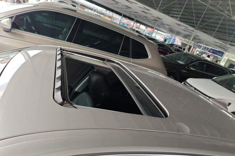 Used BMW 3 Series 2017 320Li Fashion Model
