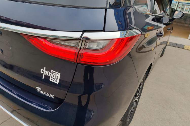 Used BYD Song MAX 2017 1.5T Manual Smart Connect Luxury 7-Seater