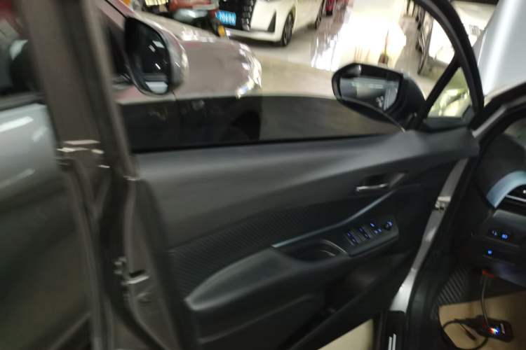 Used Toyota IZOA 2021 2.0L Enjoy Edition
