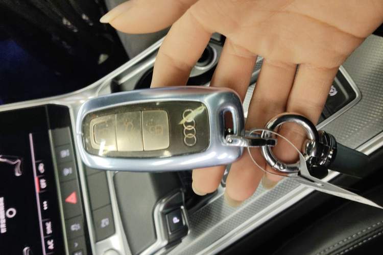 Used Audi A6L 2019 40 TFSI Luxury Dynamic Model
