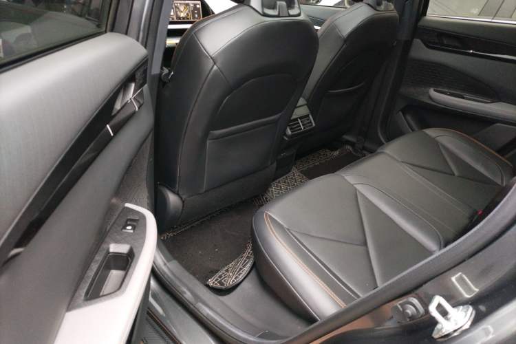 Used Changan UNI-V 2022 1.5T Prestige Version