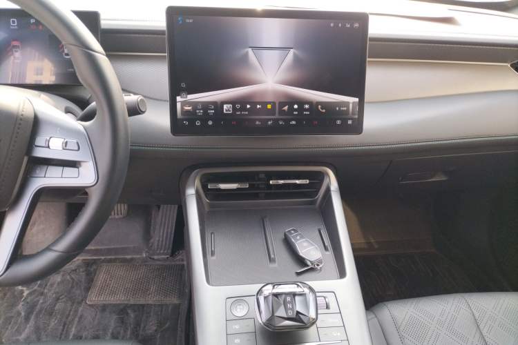 Used BYD Qin PLUS 2025 DM-i Smart Drive 55KM Beyond Model
