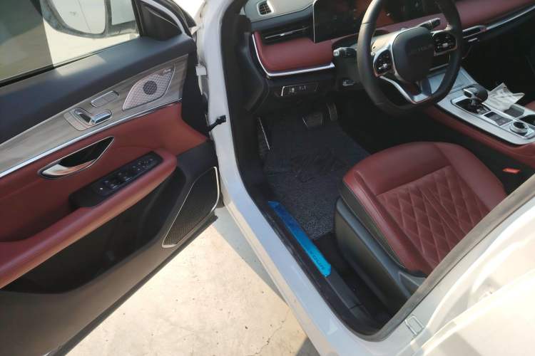 Used JETOUR X70 PLUS 2024 1.6T DCT Ultra-Comfort Edition 5 Seats