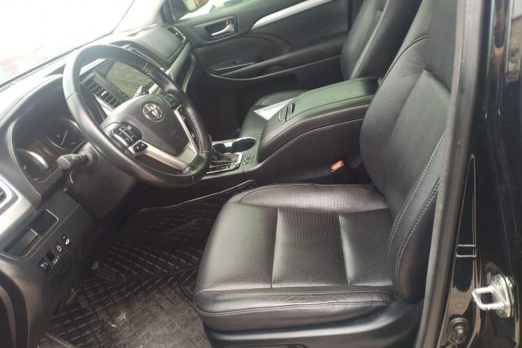 Used Toyota Highlander 2015 2.0T Four-Wheel Drive Luxury Edition 7-Seater