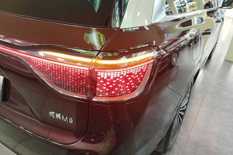 Used Hima AITO M9 2025 Extended-Range Ultra Version 52 kWh 5-Seater Edition