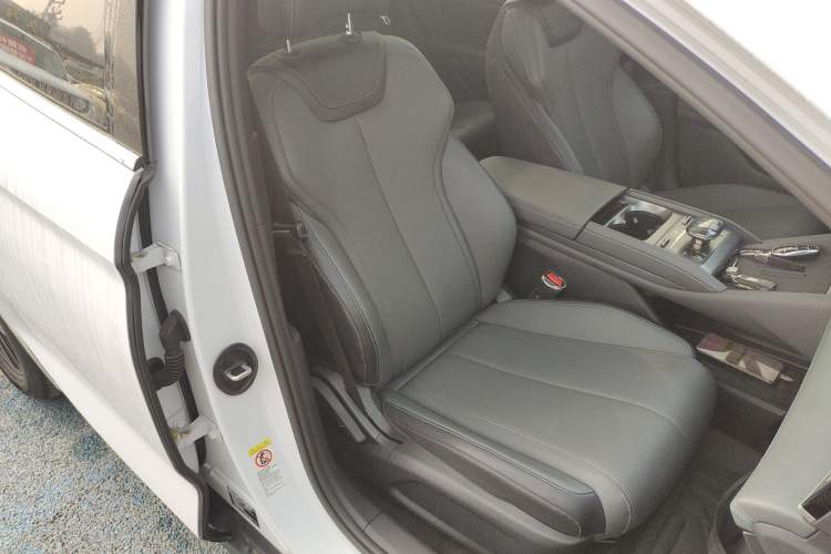 Used BYD Qin L 2024 DM-i 120KM Leading Model
