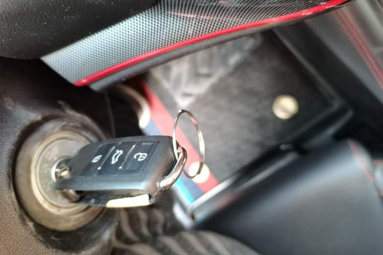 Used Changan CS55 2018 1.5T Manual Colorful Model China V Standard