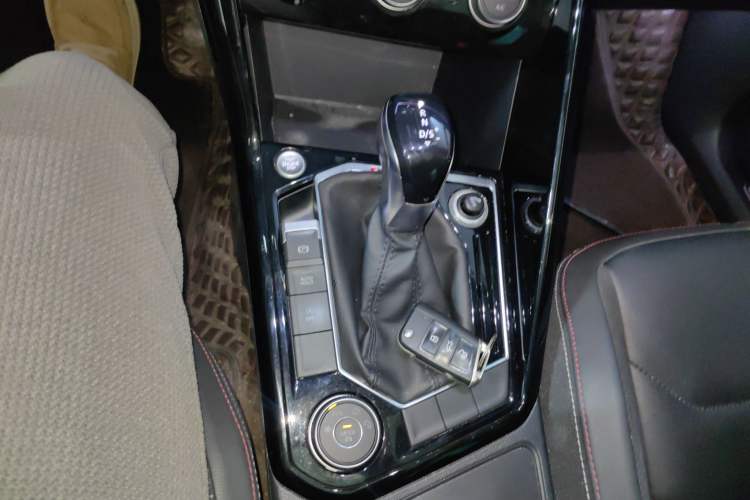 Used Volkswagen Tayron 2019 330TSI Four-Wheel Drive Luxury Version China VI Standard