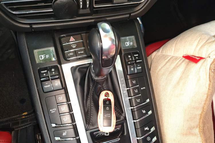 Used Porsche Macan 2018 Macan 2.0T