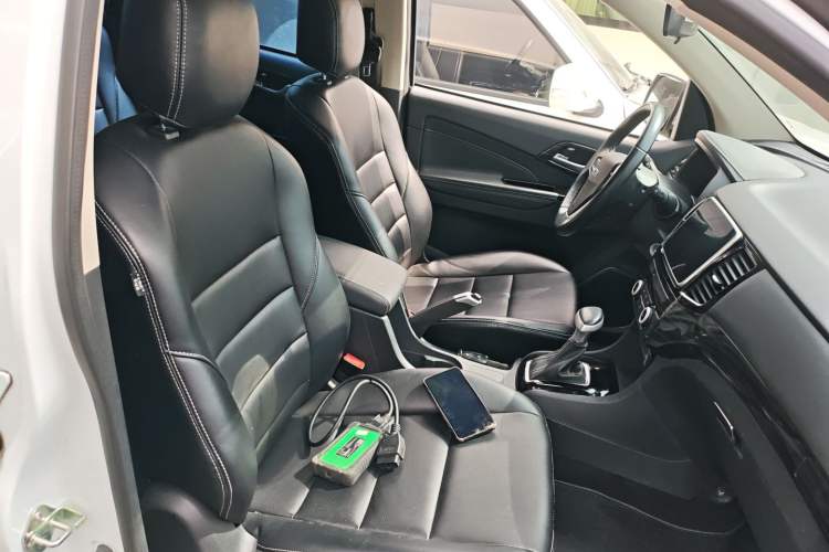 Used Isuzu D-MAX 2020 1.9T Two-Wheel Drive Automatic Comfort Edition China VI Standard RZ4E Hi-Power