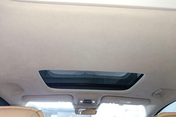 Used Denza D9 2022 EV 600 Four-Wheel Drive Prestige Model