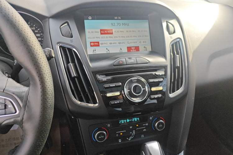 Used Ford Focus 2017 Hatchback 1.6L Automatic Fashion Edition Smart Drive Version
