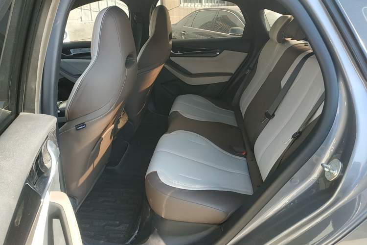 Used BYD Qin PLUS 2024 HONOR Edition DM-i 55KM Leading Model
