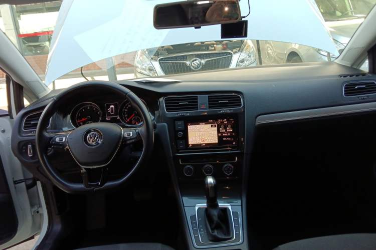 Used Volkswagen Golf 2019 200TSI DSG Comfort & Ambition Edition China VI Standard
