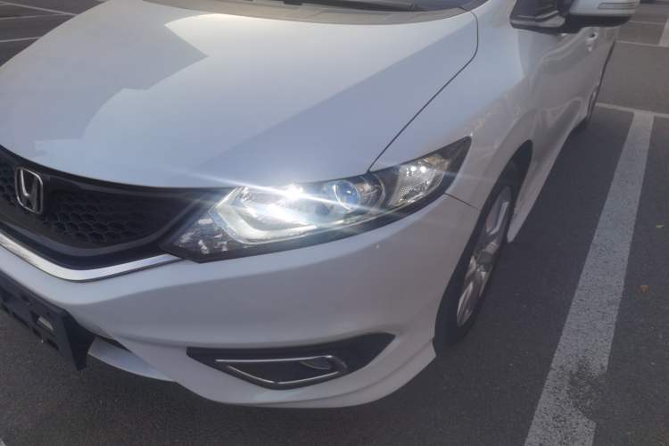 Used Honda Jade 2016 1.8L Automatic Comfort Elite Version 5 Seats
