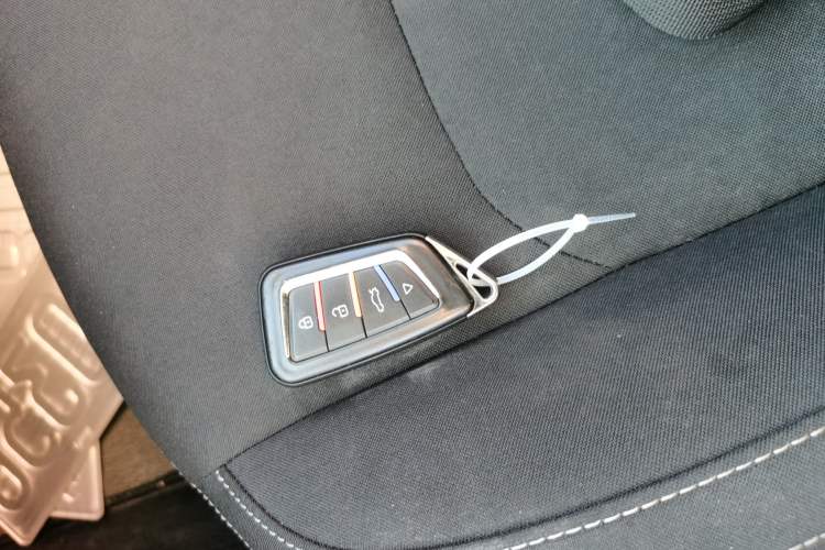 Used NETA V 2021 Standard Range Entertainment Edition
