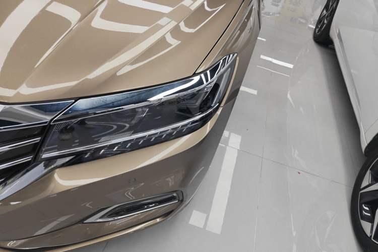 Used Volkswagen Passat 2019 330TSI Luxury Edition China VI Standard