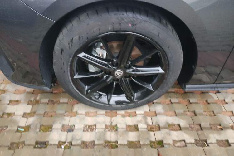 Used Changan UNI-V 2022 1.5T Prestige Version