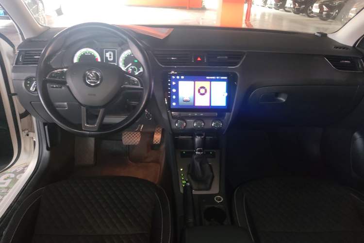 Used Skoda Octavia 2018 1.6L Automatic Luxury Edition