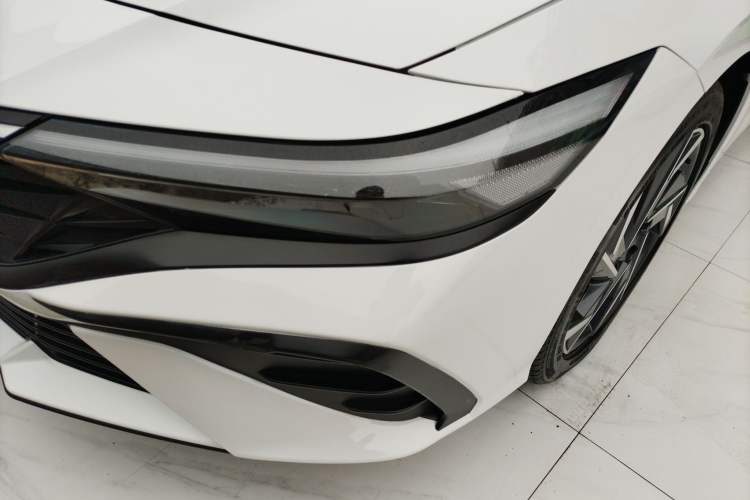 Used Hyundai Elantra 2023 1.5L CVT LUX Prestige Edition