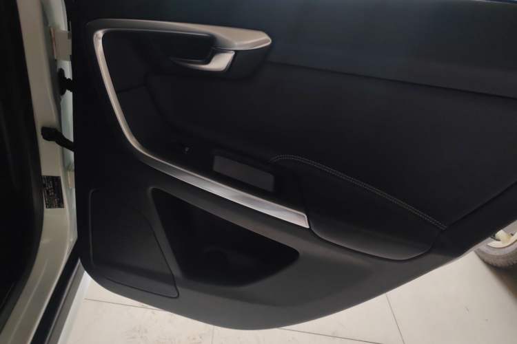 Used Volvo XC60 2015 T5 AWD Zhiyuan Edition
