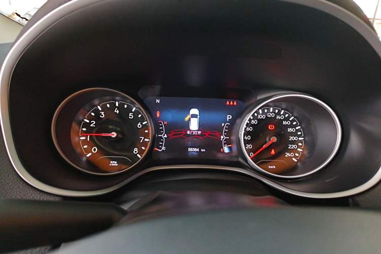 Used  Compass 2020 220T Automatic Elite Edition
