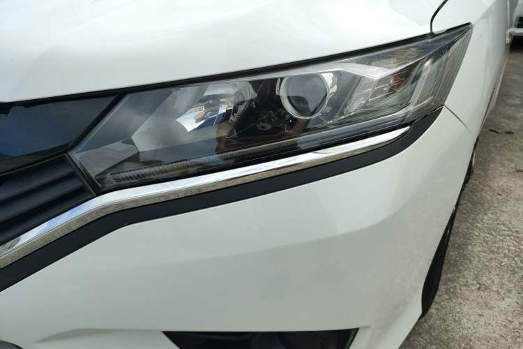 Used Honda Greiz 2016 1.5L CVT Classic Edition
