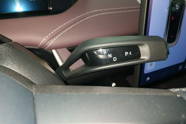 Used  SU7 2024 Rear-Drive Long-Range Intelligent Driving Version
