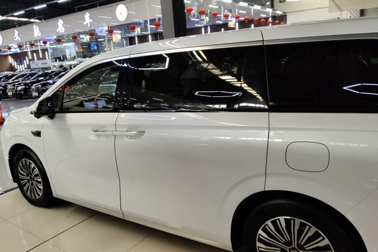 Used BYD Xia 2025 DM-i 1.5T 180km Beyond Edition
