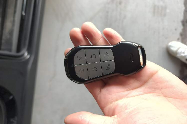 Used XPeng X9 2026 Model—Range-Extended Version 1602 Ultra