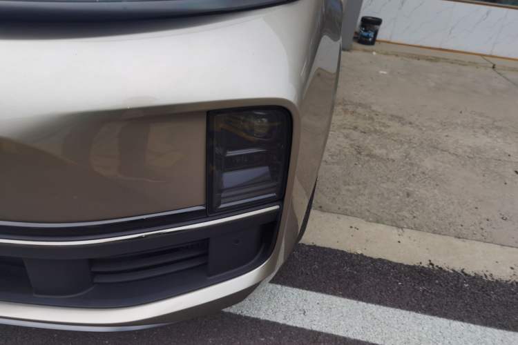 Used Li Auto L8 2024 Ultra Model
