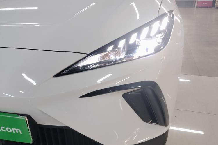 Used MG 4 EV 2023 415 km Range Sea-Faring Champion Edition
