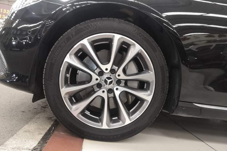 Used Mercedes-Benz E-Class 2019 Restyled E 300 L Luxury Edition
