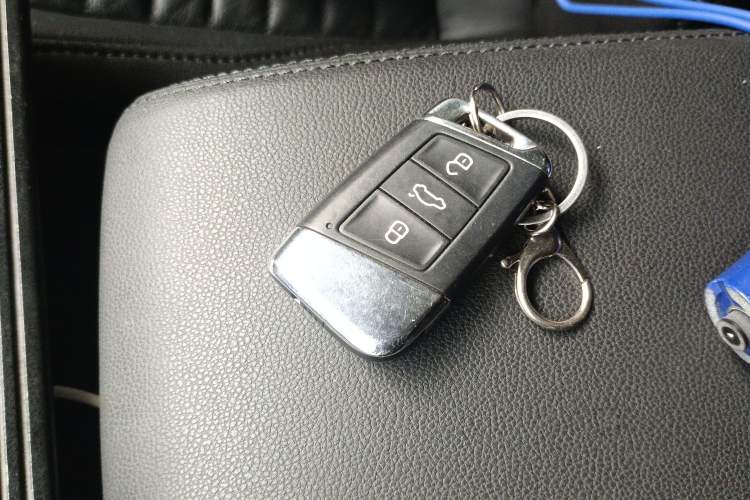 Used Volkswagen Magotan 2018 Facelift 330TSI DSG Luxury Model
