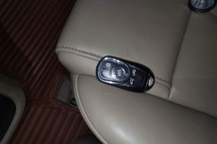 Used Buick GL8 2017 ES 28T Luxury Model China V Standard
