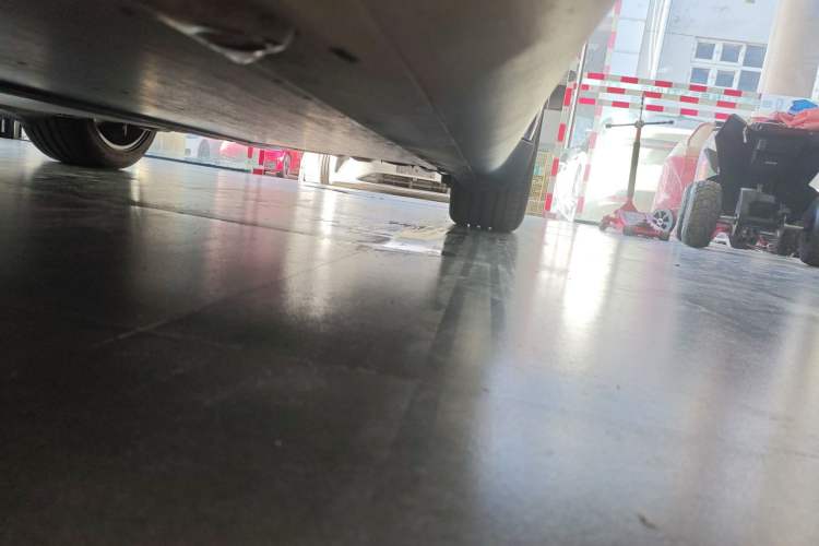 Used Tesla Model Y 2025 Updated Version Long-Range All-Wheel Drive
