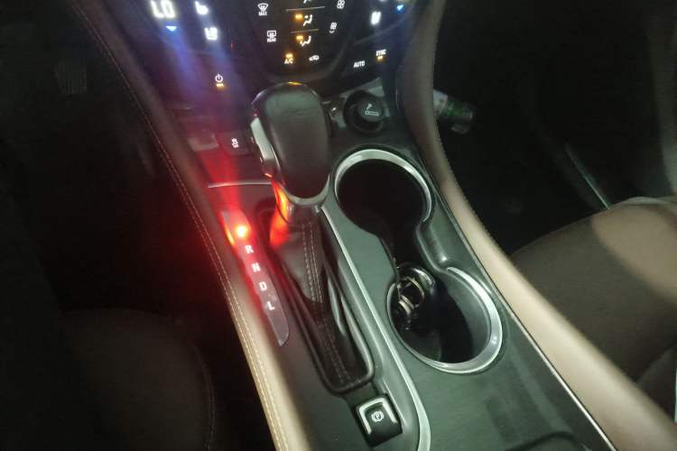 Used Buick Envision 2021 532T Two-Wheel-Drive Luxury Version
