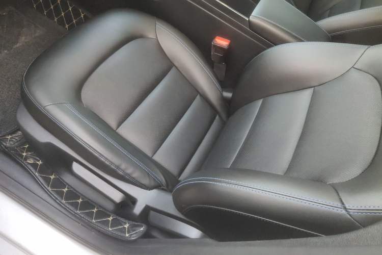 Used Geely Auto Emgrand New Energy 2022 EV Pro Ride-Hailing Version Lithium Iron Phosphate
