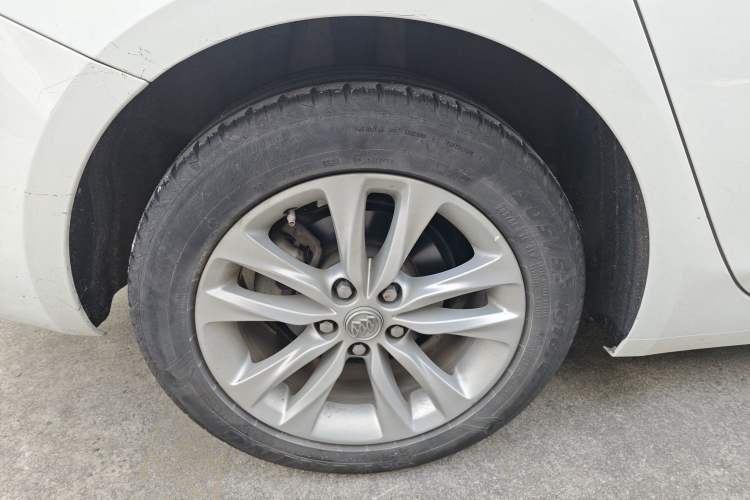 Used Buick Verano 2018 Sedan 20T Dual-Clutch Leading Model
