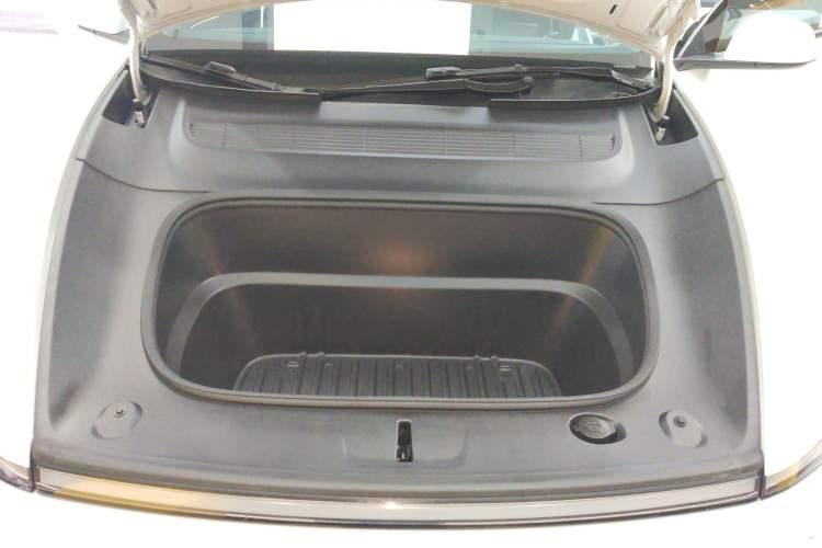 Used Tesla Model Y 2025 Long-Range All-Wheel Drive First Edition
