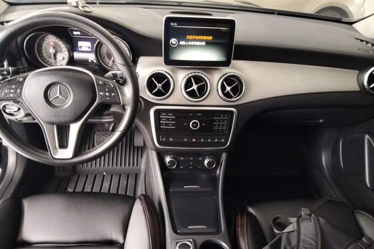 Used Mercedes-Benz GLA 2016 GLA 220 4MATIC Fashion Edition
