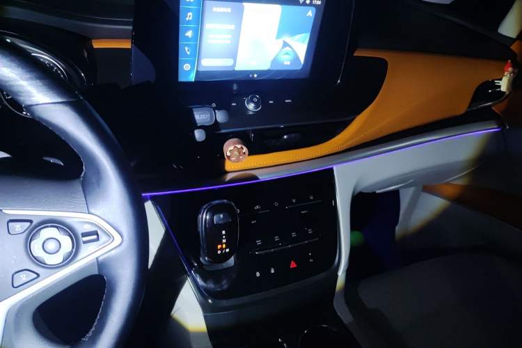 Used Buick GL8 2022 Land Cruiser Executive Class 652T Comfort Model