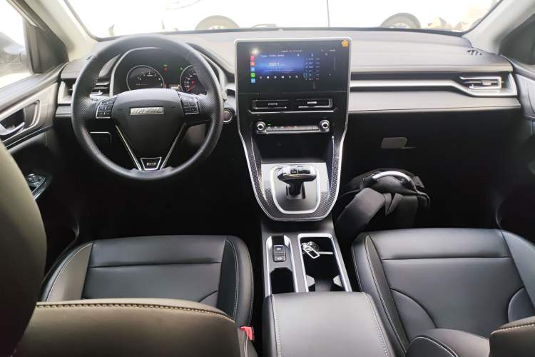 Used Haval M6 2021 PLUS 1.5T DCT Luxury Smart Connectivity Model
