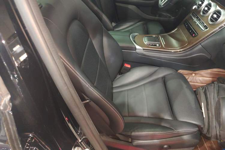 Used Mercedes-Benz GLC 2020 GLC 260 L 4MATIC Luxury Model
