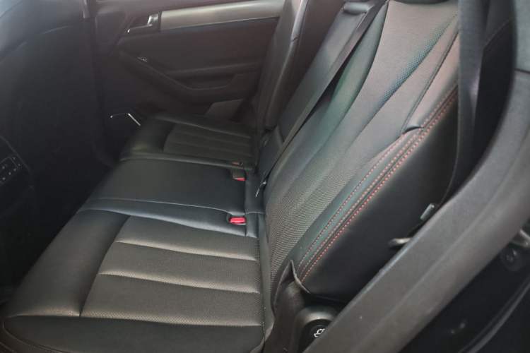 Used BYD Tang New Energy 2019 DM 2.0T All-Wheel Drive Smart Connectivity Enjoyment Model 7 Seats China VI Standard