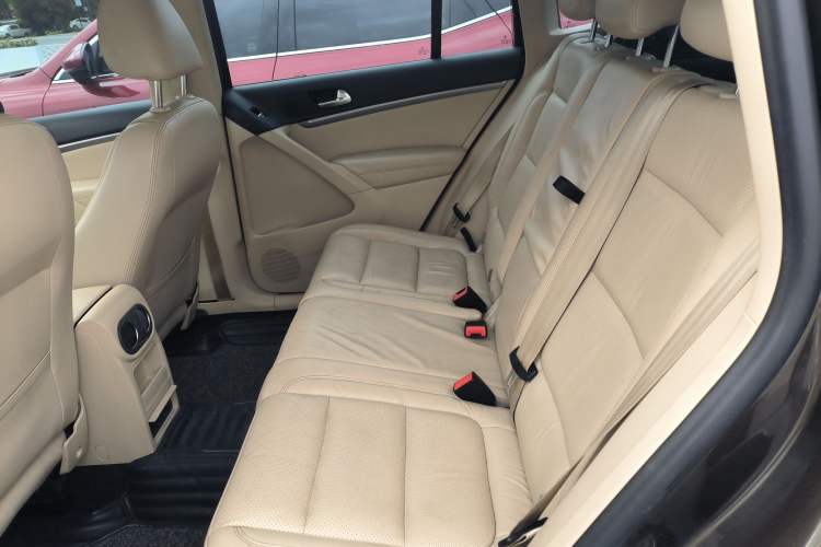 Used Volkswagen Tiguan 2015 1.8TSI Automatic Two-Wheel Drive Luxury Model