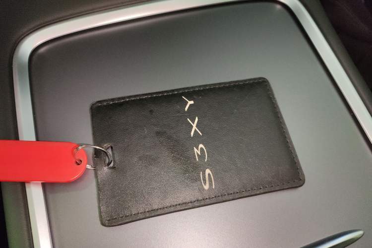 Used Tesla Model Y 2024 Rear-Wheel-Drive Version
