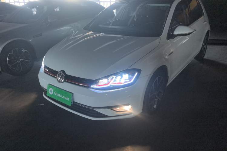 Used Volkswagen Golf 2018 230TSI Automatic Luxury Version